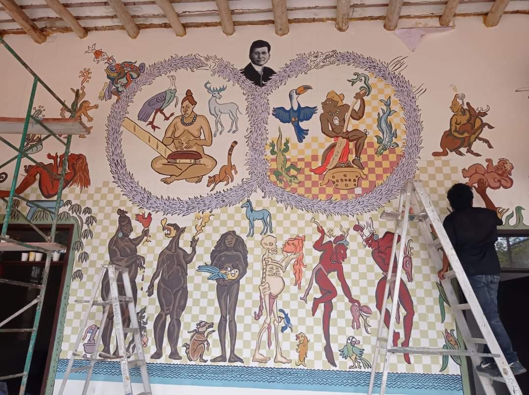 Inauguran en Izamal mural 'Infinito de quetzales en el mundo de venados'